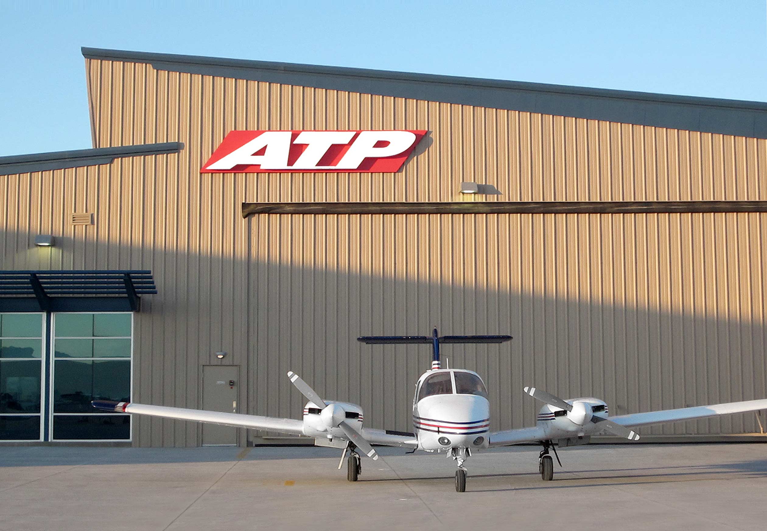 ATP Phoenix, Arizona Flight School IWA