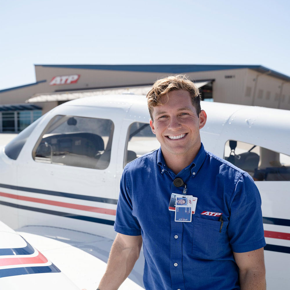 How to Choose the Best Flight School