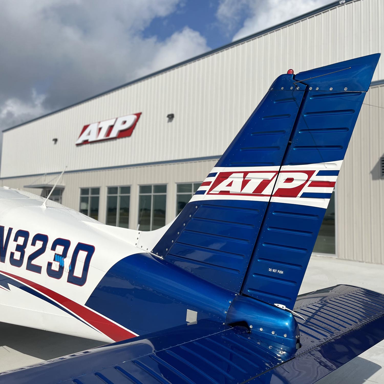 Fort Myers Flight School with Piper Archer