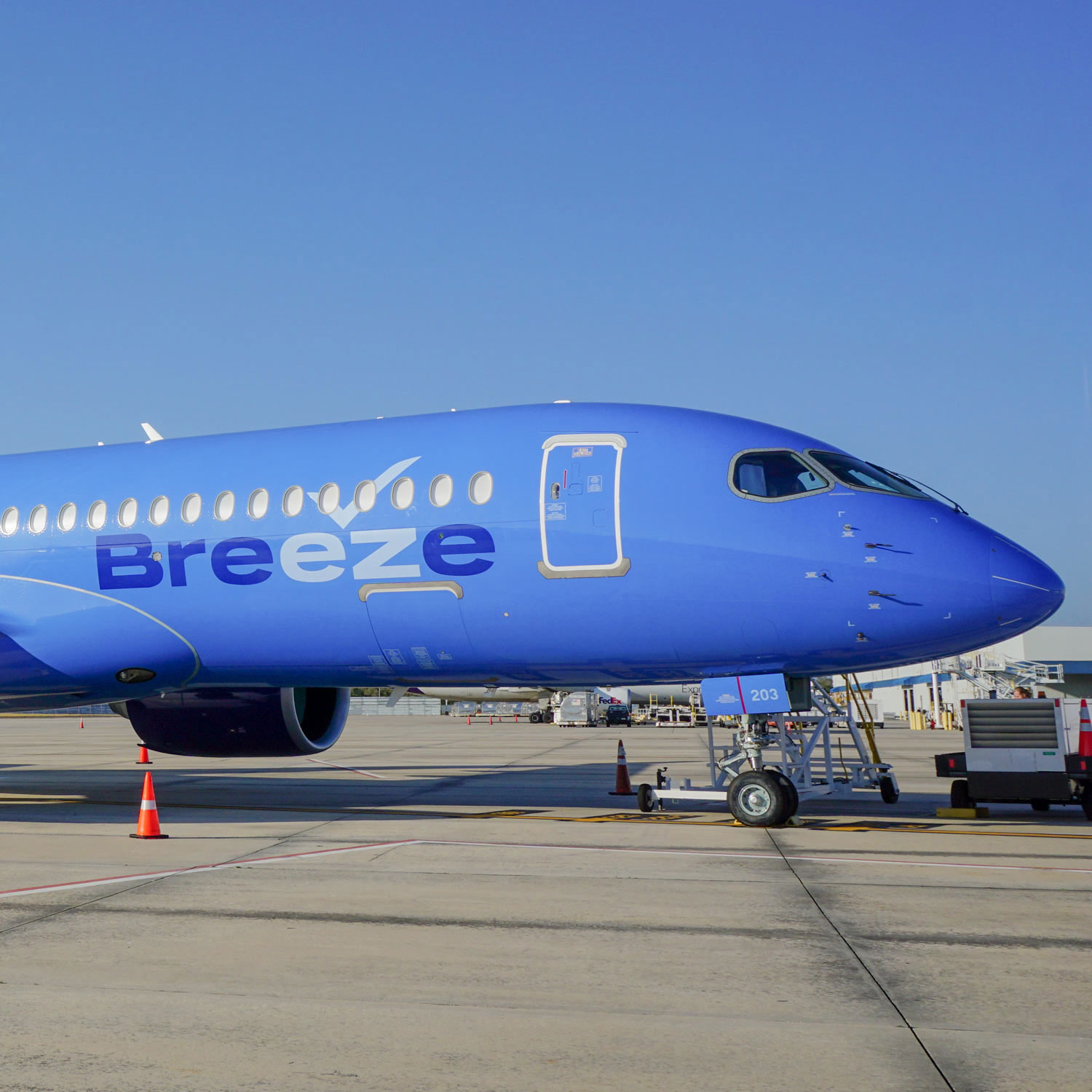 Breeze Airways and ATP Flight School Launch New Pilot Program