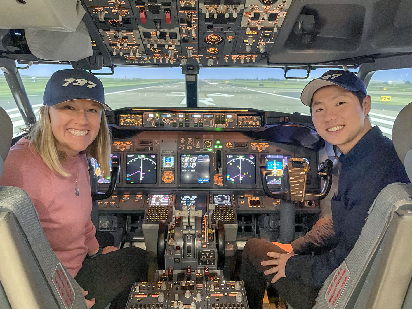 Sun Country Direct Program Graduates in Cockpit